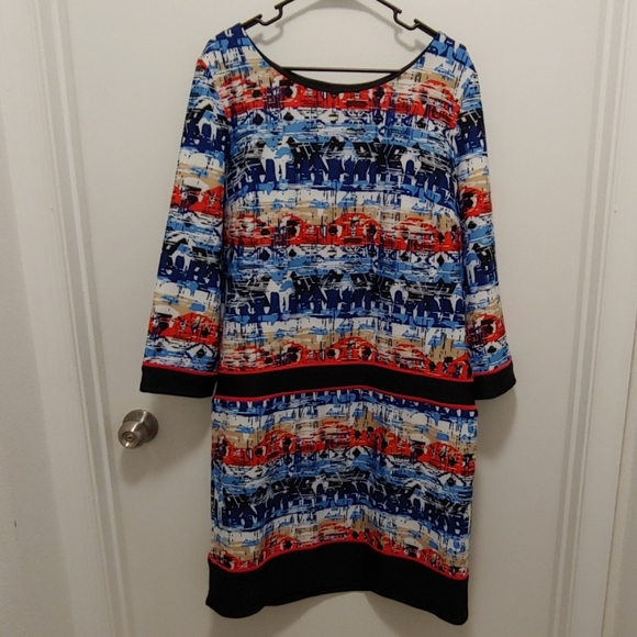 Clothing - Picture 2 of 4